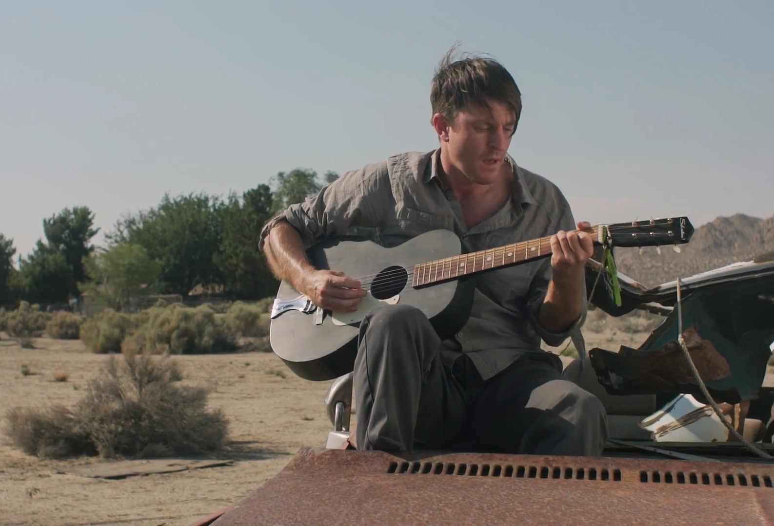 VIDEO PREMIERE "THE DIRTY SHED" BY THE SHIVERS Pancakes And Whiskey