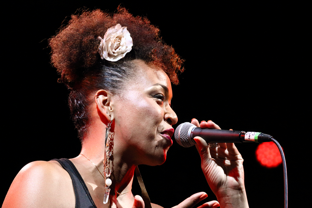 Maya Azucena