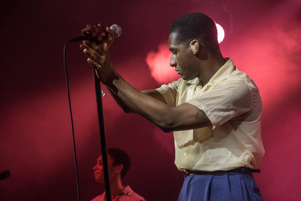 Leon Bridges 